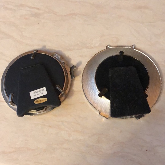 🌻 3/$15 Pair of Mini Enamel Pet Frames (& bonus) - Picture 5 of 6